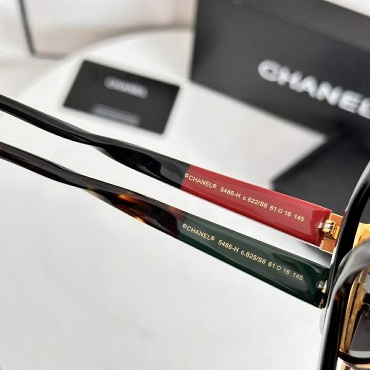 Picture of Chanel Sunglasses _SKUfw77620300fw